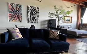 420 Friendly Skyline View Downtown Loft Free Parking